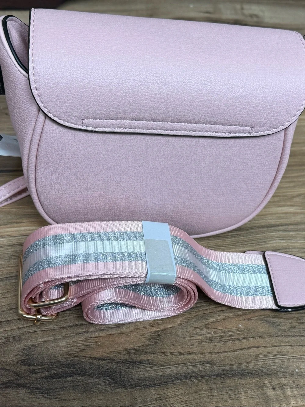 Adorable Pink Faux Leather Crossbody & Wallet Set Everyday Chic - Picture 13 of 14